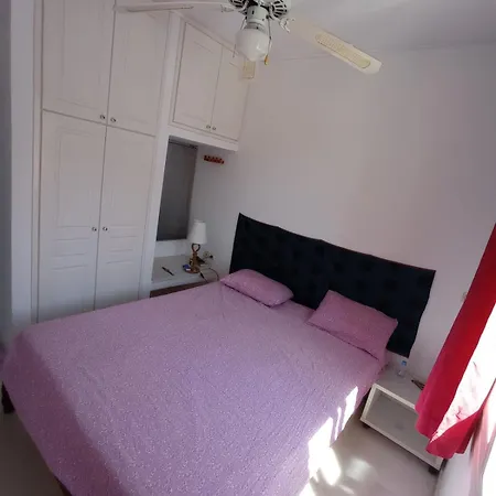 Julia's Maisonnette